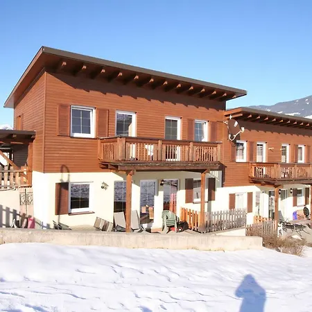 Stelle Holiday home Fuegen